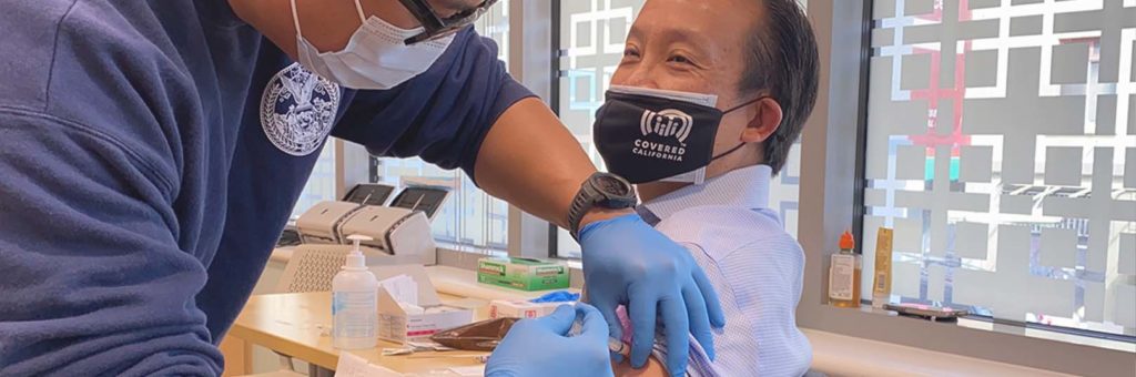 David Chiu getting a second shot of vaccination at Chinese Hospital San Francisco.